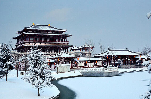 大唐芙蓉园雪景图片