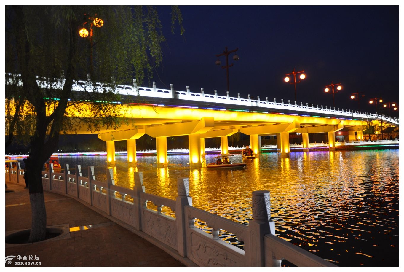 大荔同州湖夜景图片