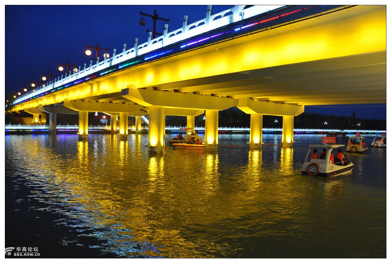 大荔同州湖夜景图片