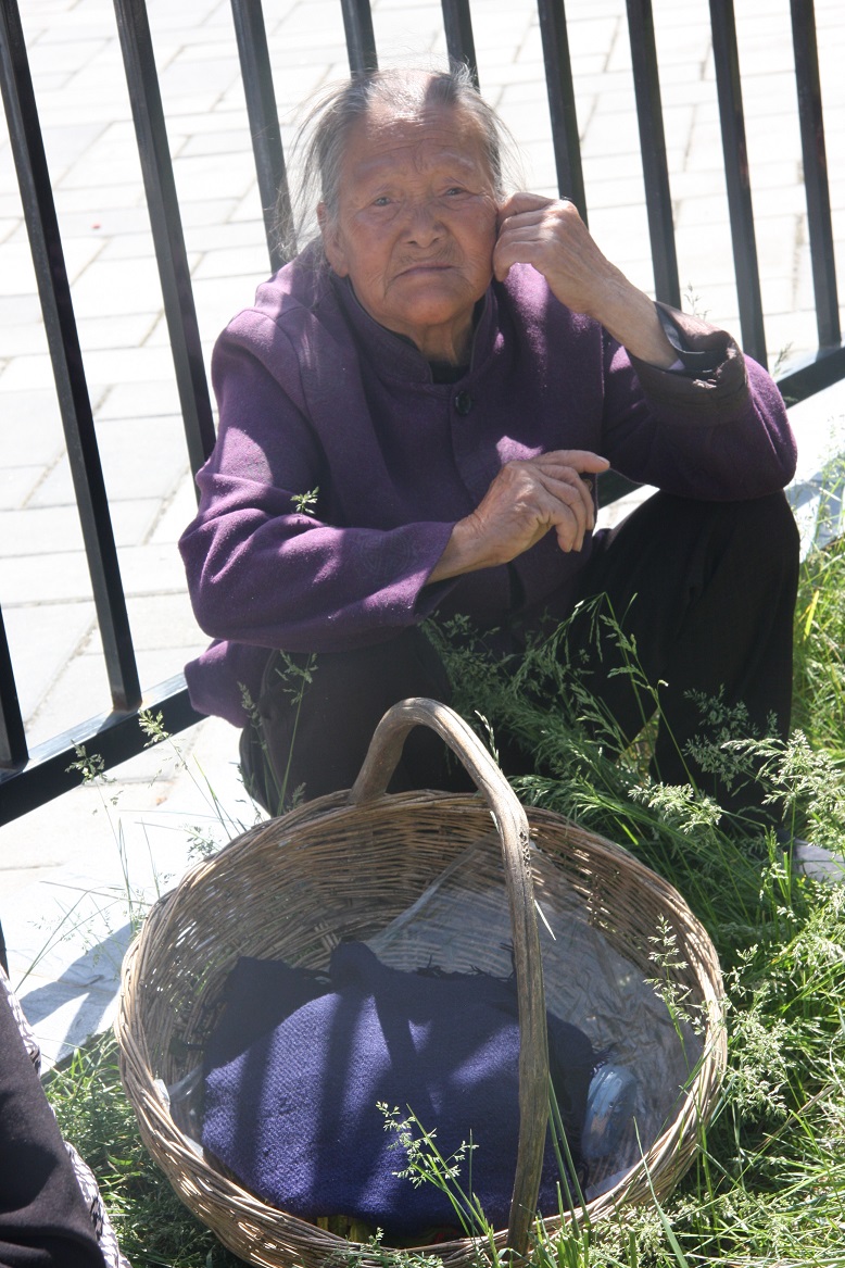 感动所有人一位伟大的老妈妈祝所有的母亲身体健康长命百岁编辑黄磊